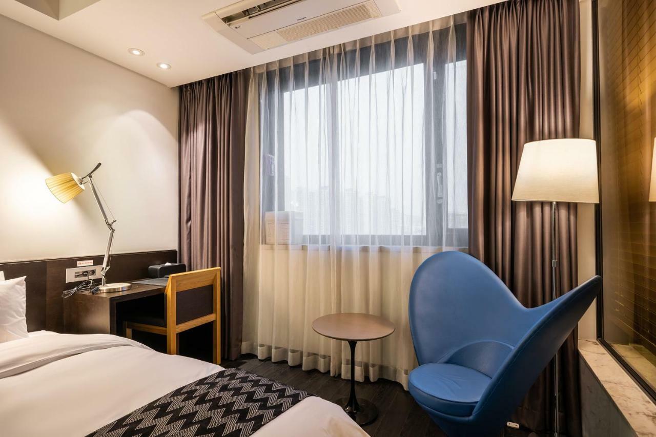 Hotel Iruda Anyang Zewnętrze zdjęcie