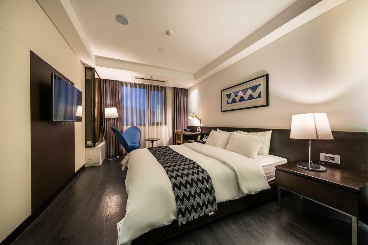 Hotel Iruda Anyang Zewnętrze zdjęcie